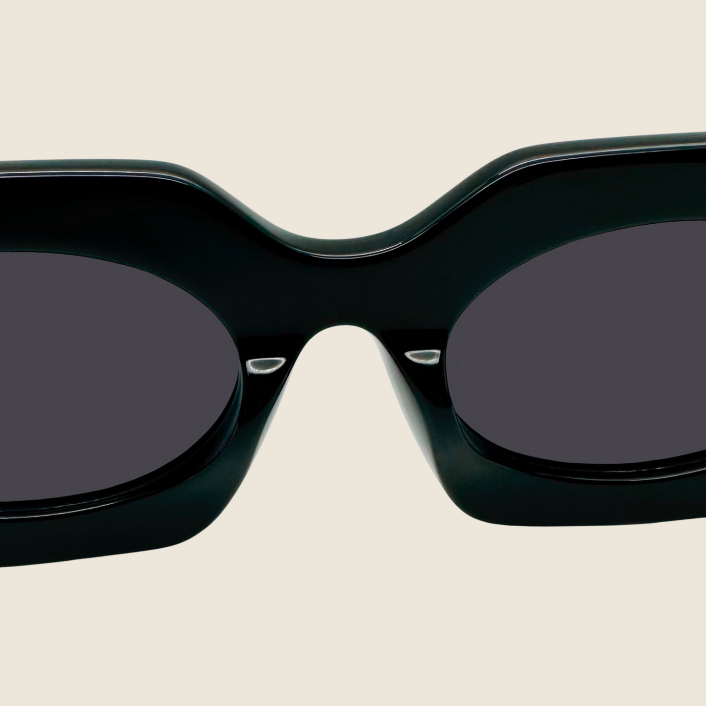 The Venta Black (POLARIZED)
