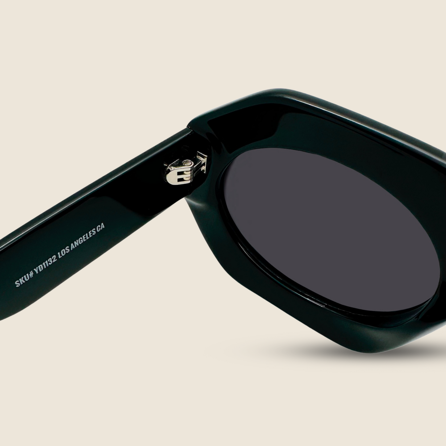The Venta Black (POLARIZED)