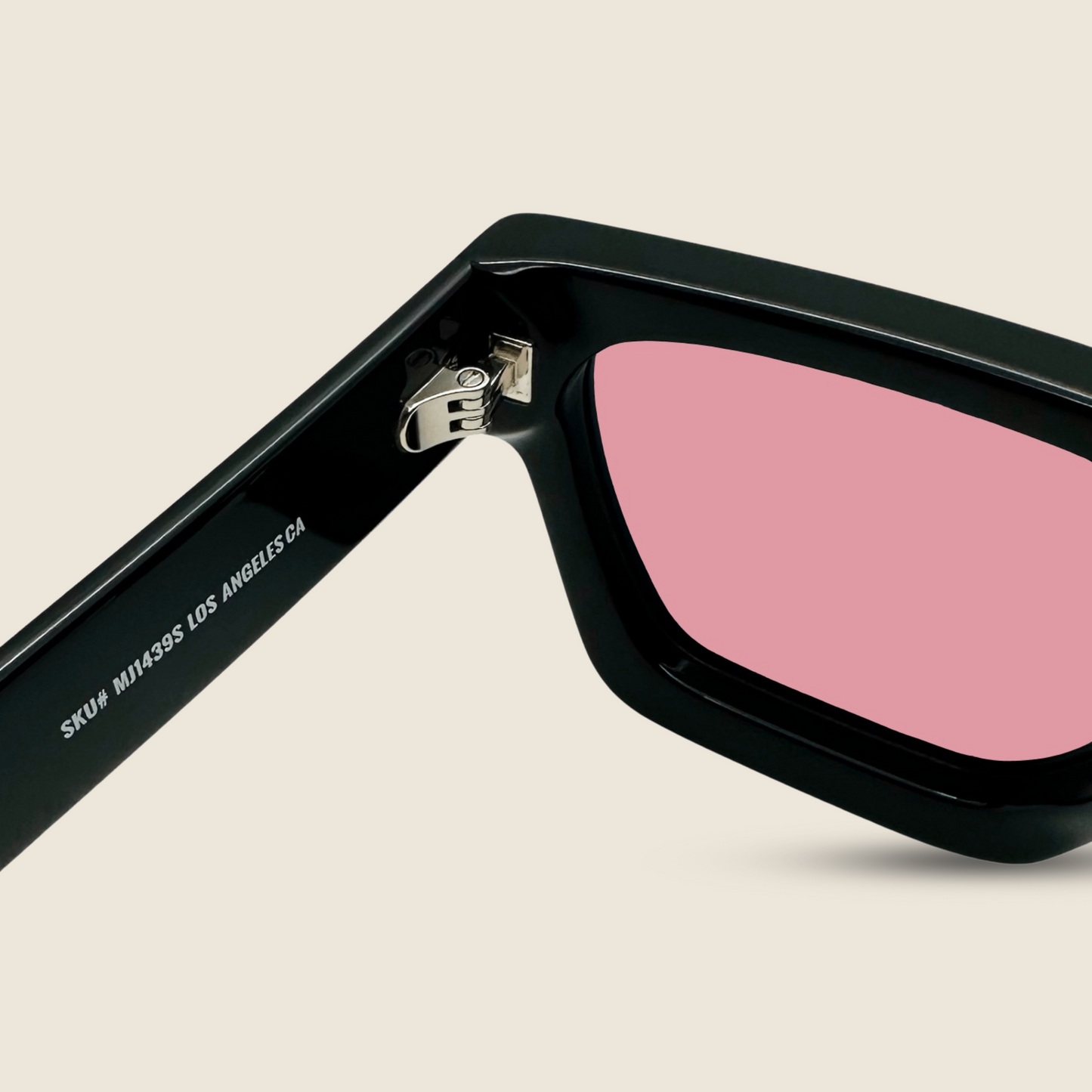 The Nemesis Black/Red (POLARIZED)