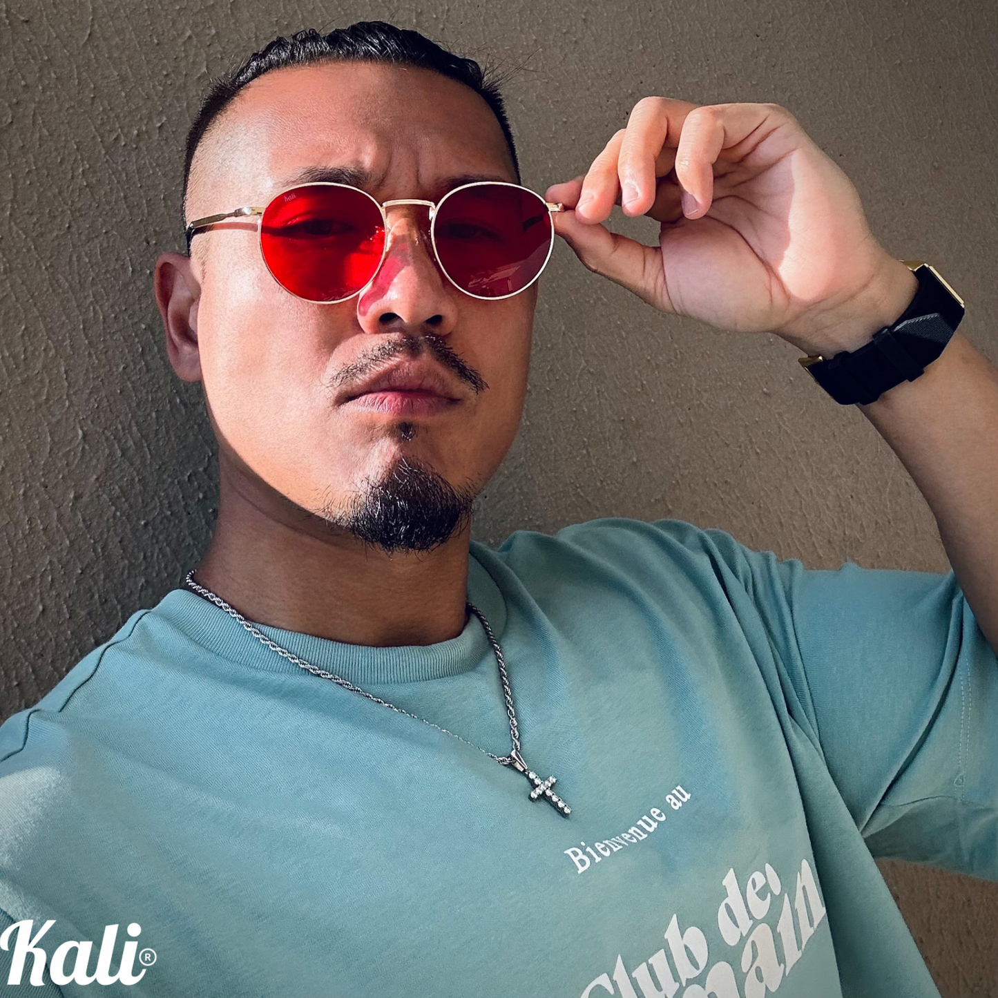 The Classic Round Cherry Red