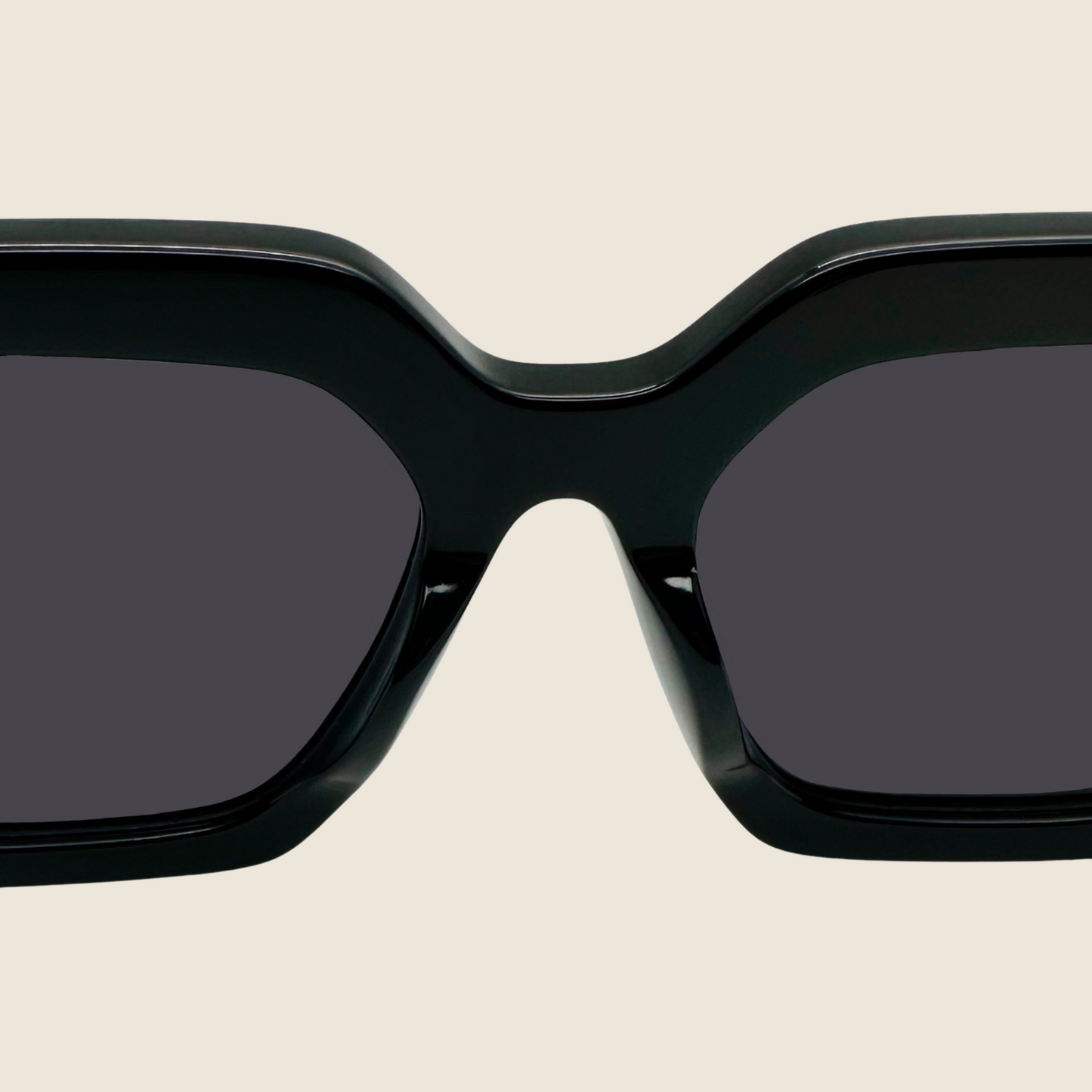 The Vouge Black (POLARIZED)
