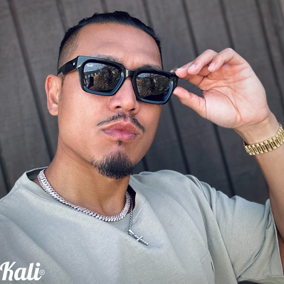 The Zeus Black (POLARIZED)